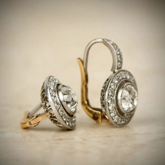 Boucles d'oreilles en argent vintage avec zirconium