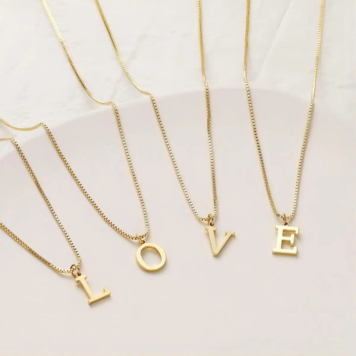 Collier avec lettres d'amour-initiales