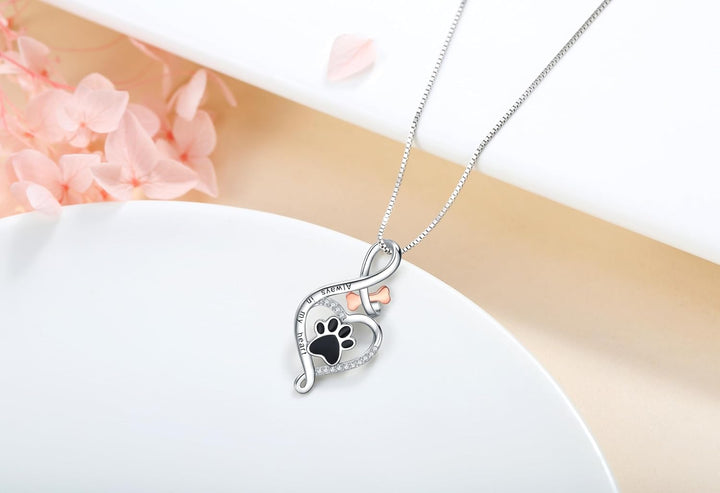 Collier Patte Chanceuse avec Cœur, Os & Infini – Pendentif “Toujours dans Mon Cœur”