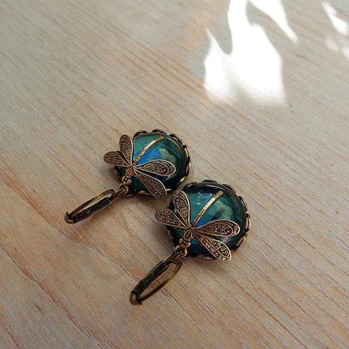 Boucles d'oreilles en cristal bleu avec cristal bleu en or antique