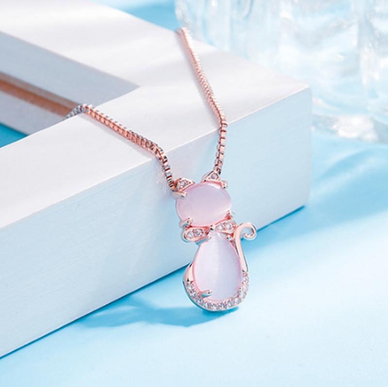 Collier de chat adorable en pierre rose avec zircon